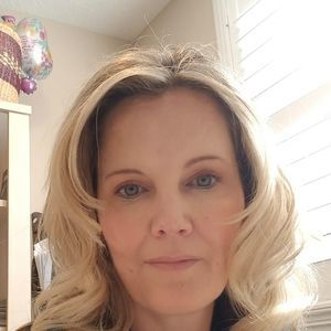 Meet your Posher, Pam